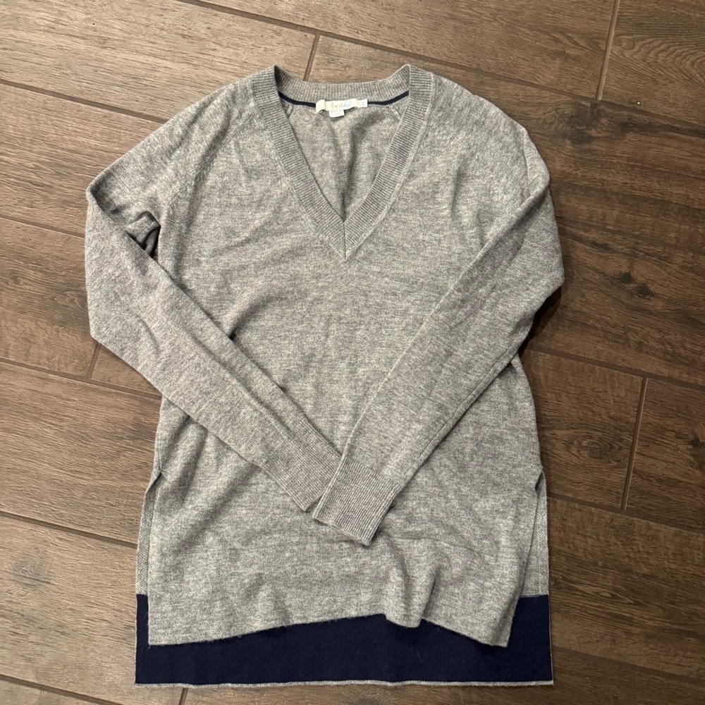 Boden Gray Crew Neck Wool and Cashmere Sweater with Contrast Hem